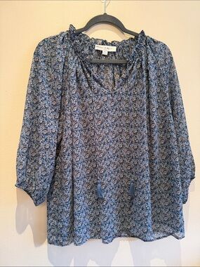 Blue Floral Tie-Neck Blouse - Chelsea & Theodore